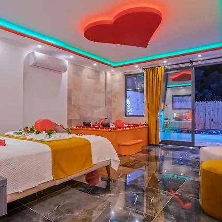 Kivilcim מלון 4*